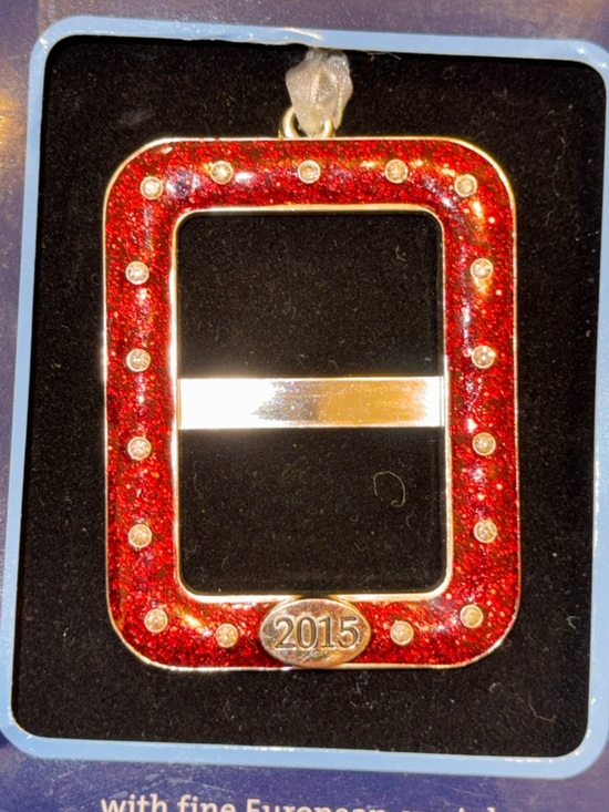Other - NWT REGENT SQUARE COLLECTABLE ORNAMENT 2015 WITH CRYSTALS RED
